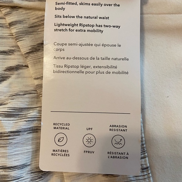 Athleta brand new pair of shorts.  Perfect for summer. - Picture 4 of 8